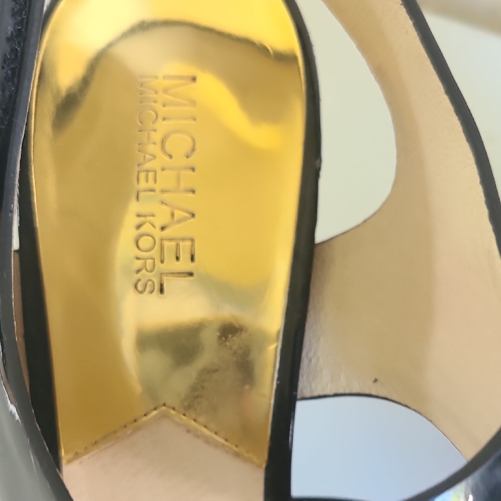 Michael Kors Black and Gold Heels with Sophisticated Design